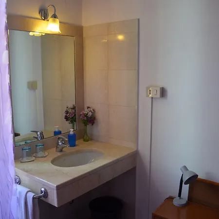 招待所 法瓦莱托旅馆 *